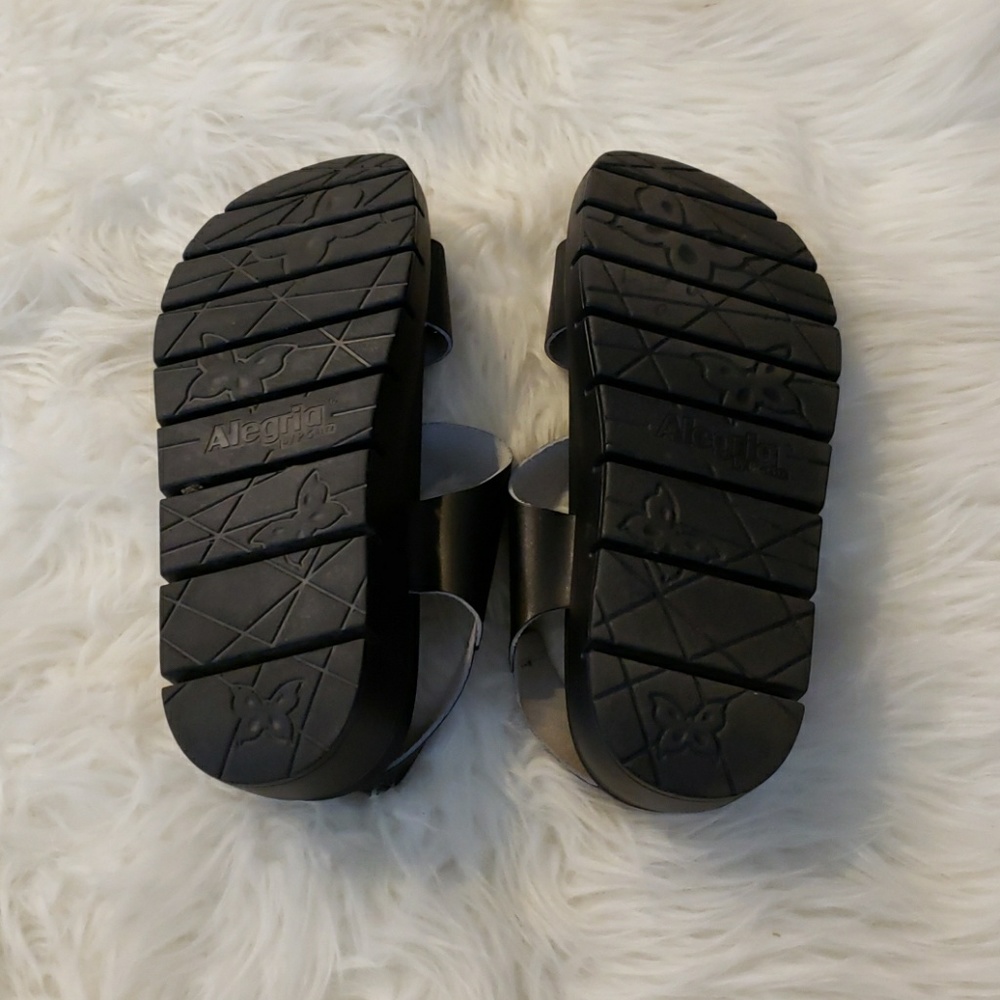 ALLEGRA SANDAL - Picture 3 of 6